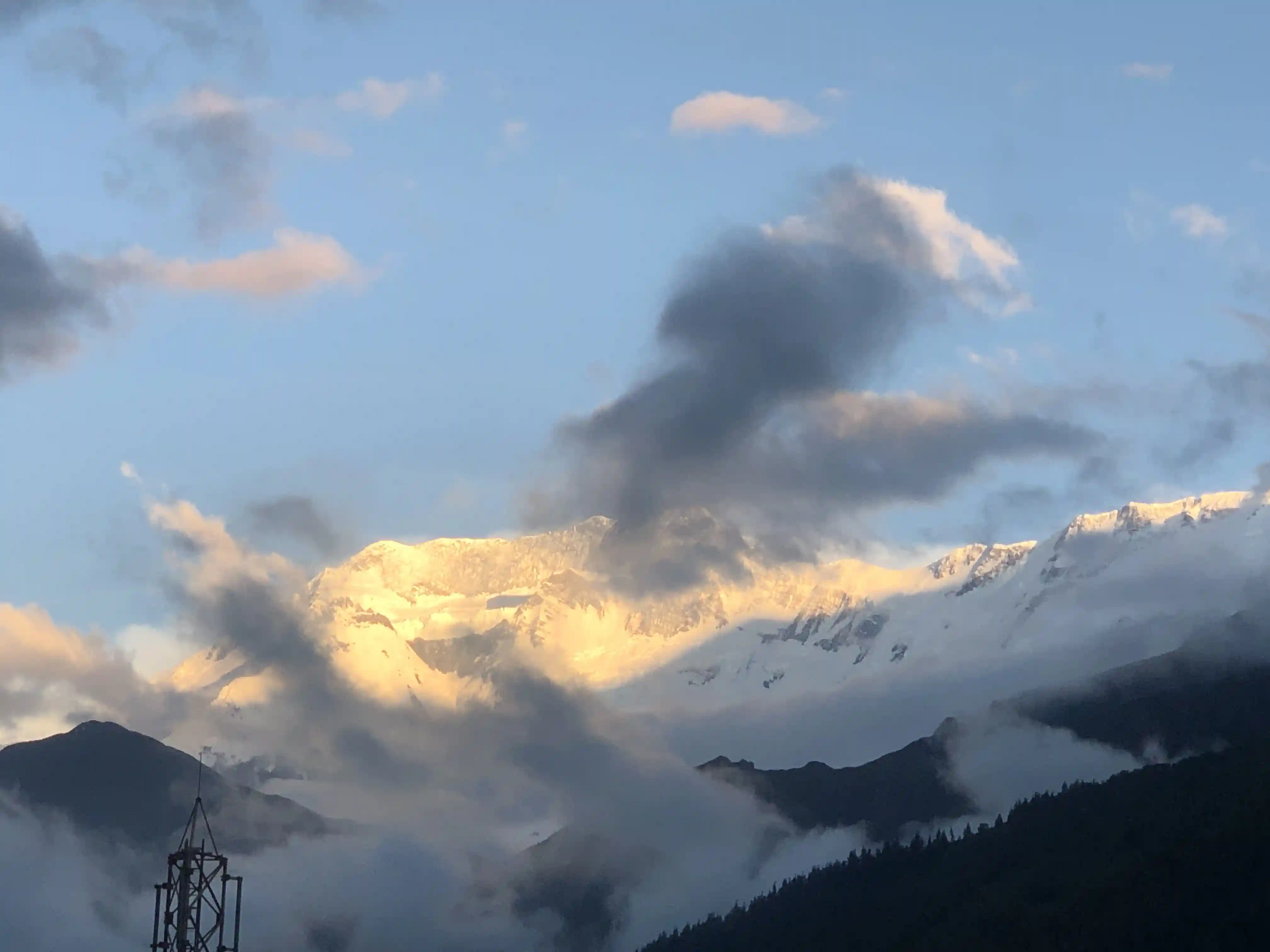 narphu trek view