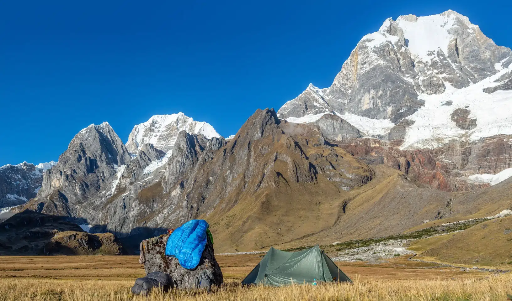 Makalu Base Camp Trek 17 Days